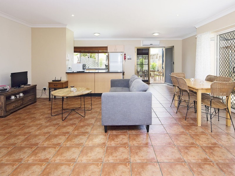 12A Yeronga Street, Yeronga QLD 4104