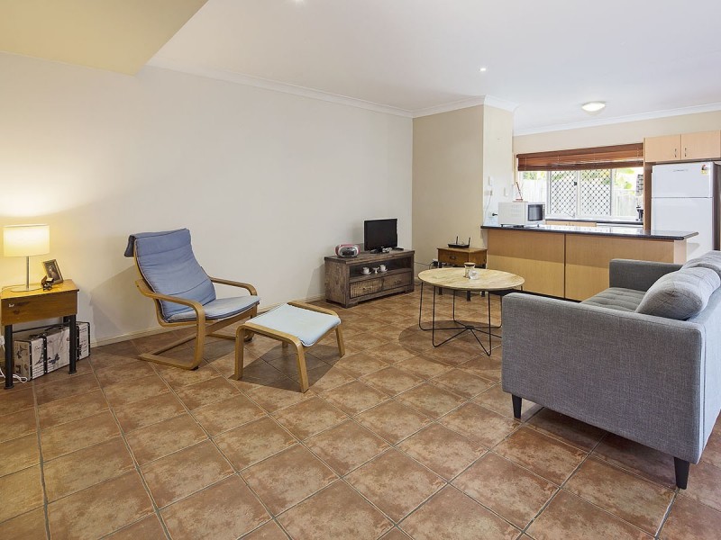 12A Yeronga Street, Yeronga QLD 4104