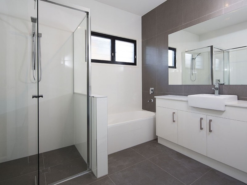 2/12 Koala Road, Moorooka QLD 4105