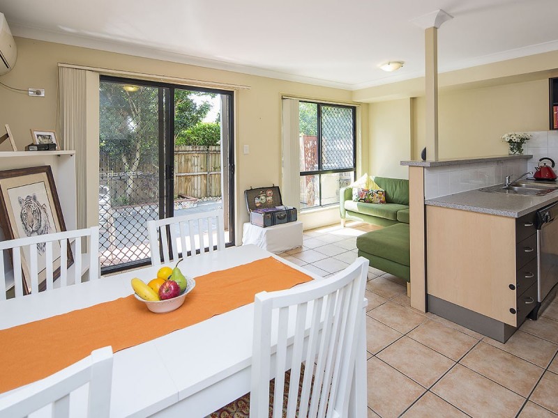 9/90 Chester Road, Annerley QLD 4103