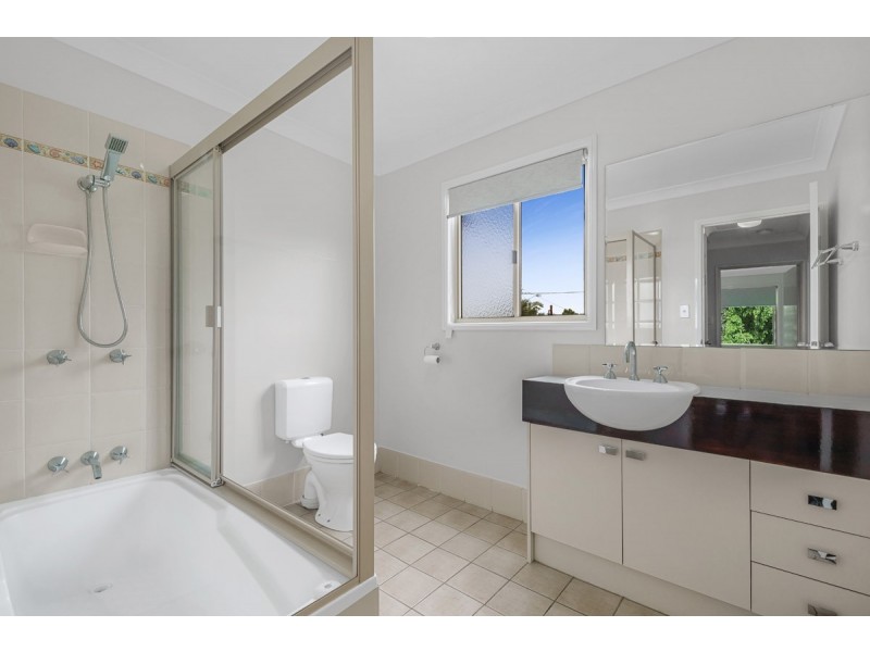 2/164 Fairfield Road, Fairfield QLD 4103