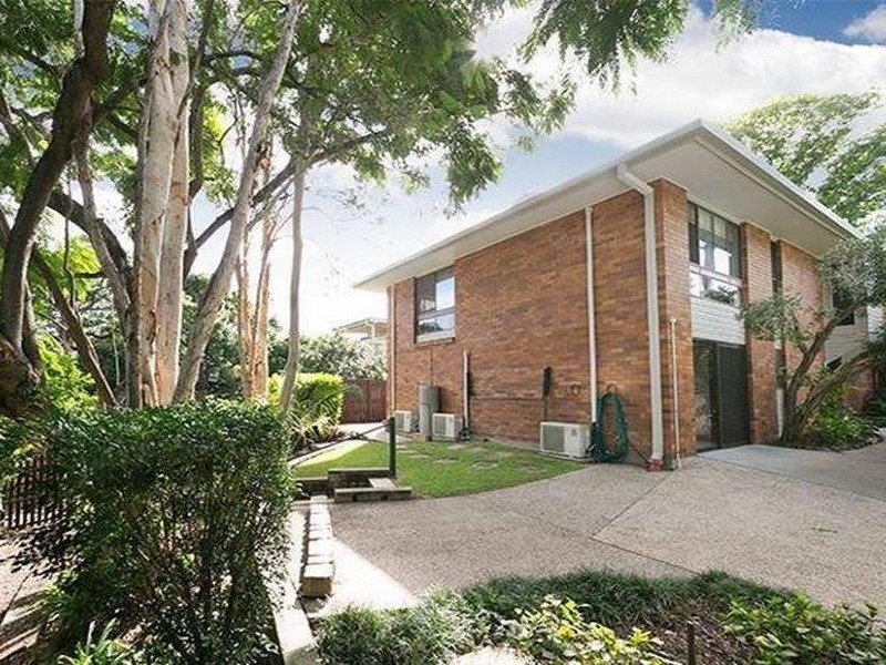 45 Oriel Road, Yeronga QLD 4104