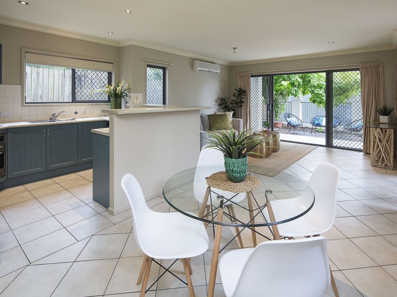 1/24 Dulwich Road, Yeronga QLD 4104