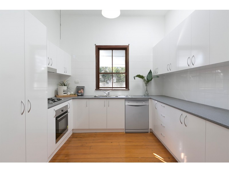 21 Avoca Street, Yeronga QLD 4104