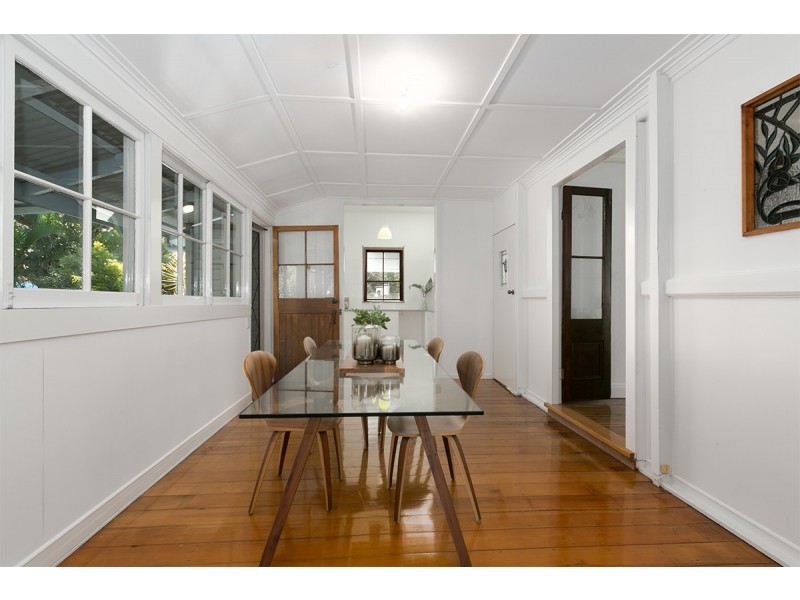 21 Avoca Street, Yeronga QLD 4104