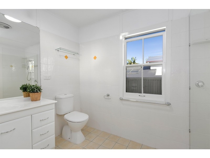 21 Avoca Street, Yeronga QLD 4104