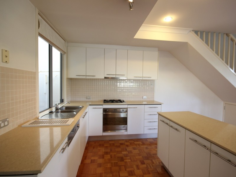 4/34 Days Avenue, Yeronga QLD 4104