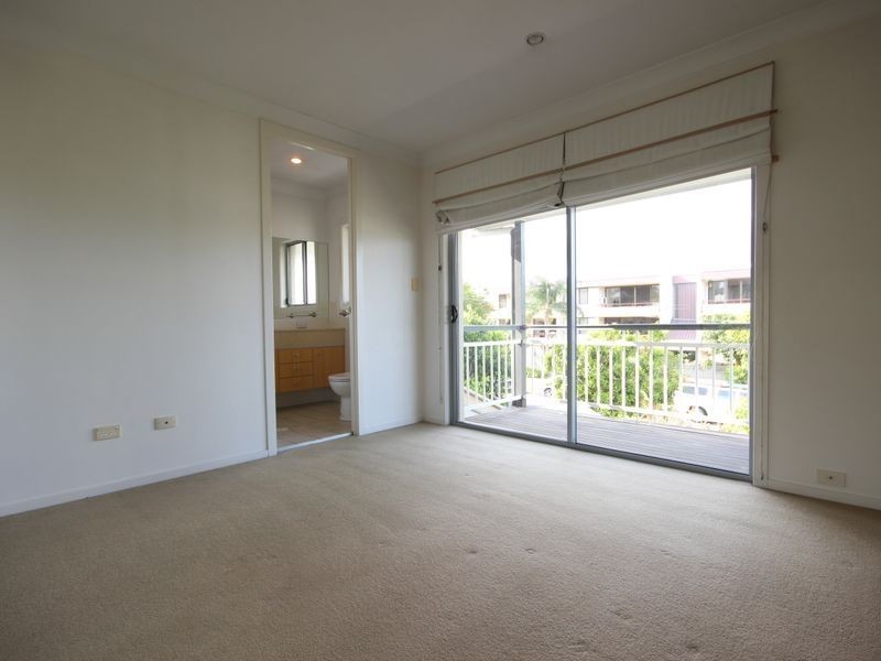 4/34 Days Avenue, Yeronga QLD 4104