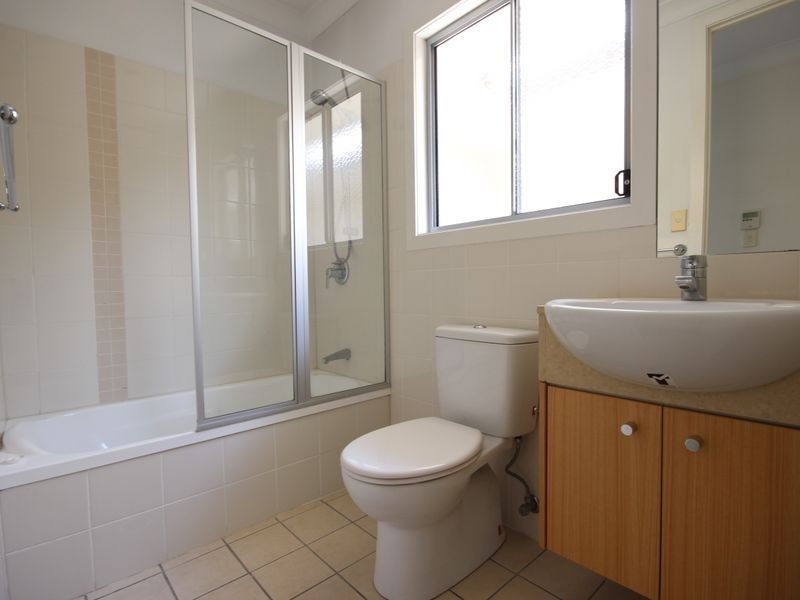 4/34 Days Avenue, Yeronga QLD 4104