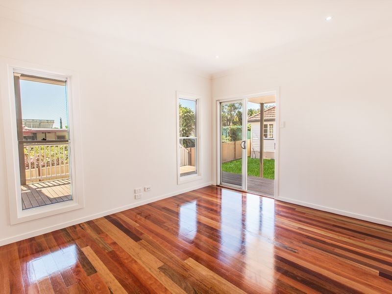 28 Weal Avenue, Tarragindi QLD 4121