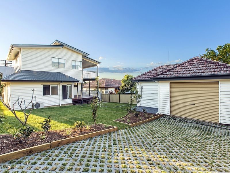 28 Weal Avenue, Tarragindi QLD 4121