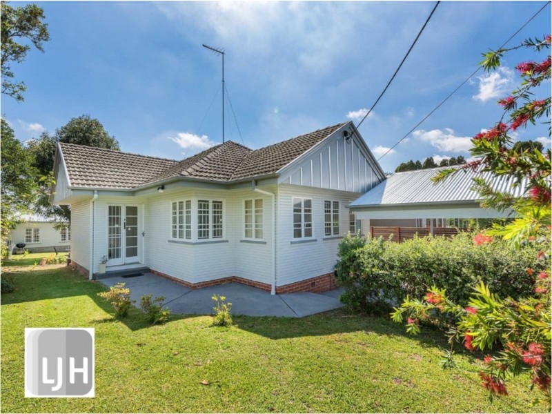 22 Andrew Avenue, Tarragindi QLD 4121