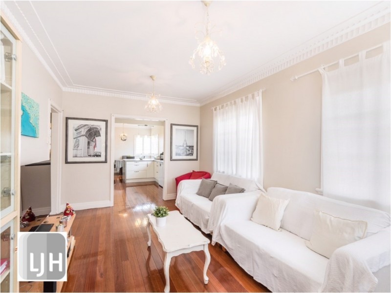 22 Andrew Avenue, Tarragindi QLD 4121