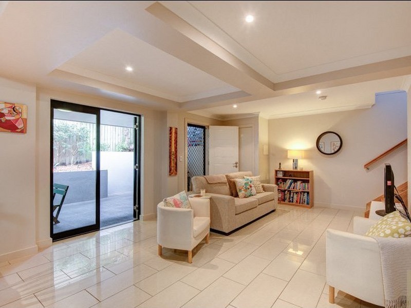 1/15 Clara Street, Annerley QLD 4103