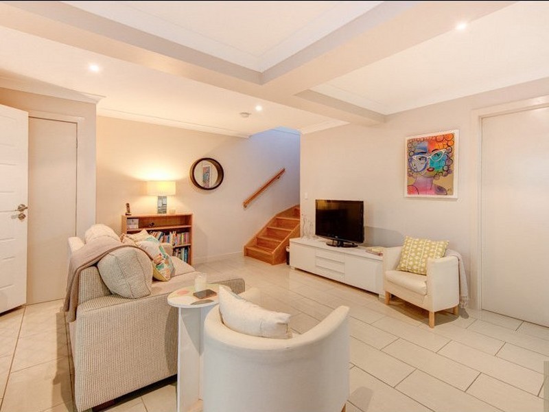 1/15 Clara Street, Annerley QLD 4103