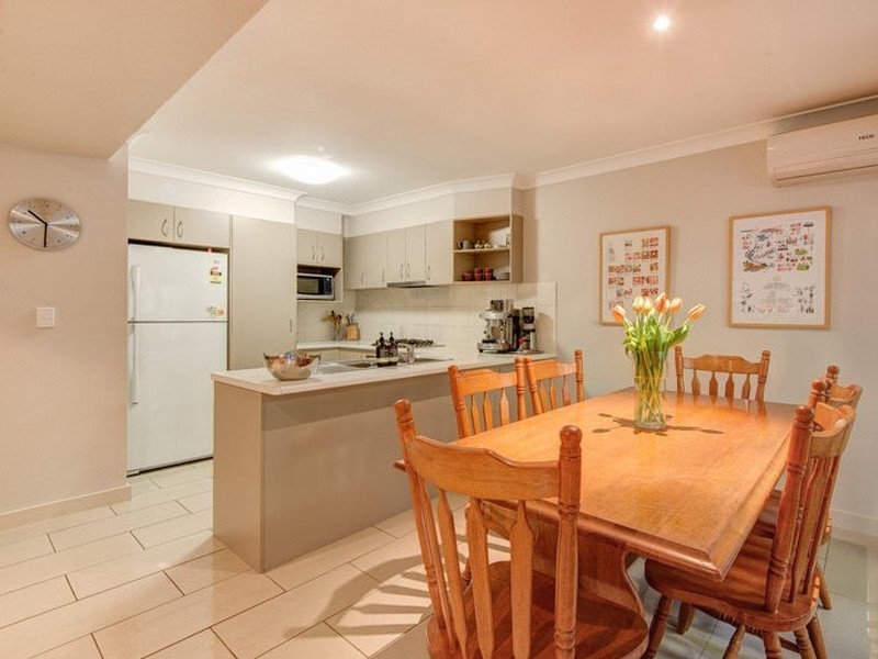 1/15 Clara Street, Annerley QLD 4103