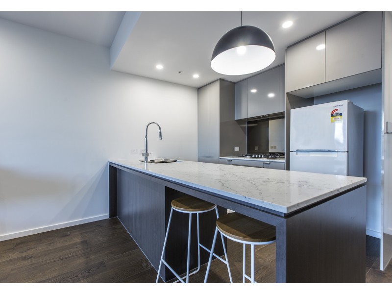 211/1 Deshon Street, Woolloongabba QLD 4102