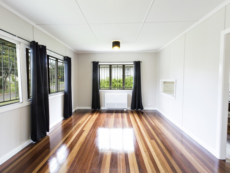 6 Yvonne Street, Yeronga QLD 4104