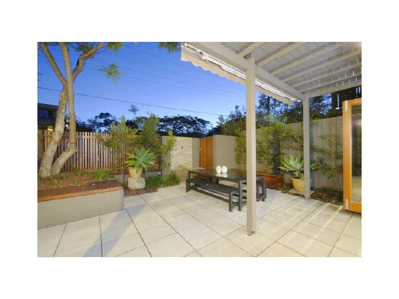 1/9 Cook Street, Yeronga QLD 4104