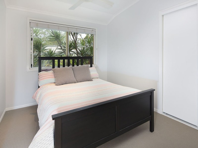 27 Kiriwina Street, Fig Tree Pocket QLD 4069