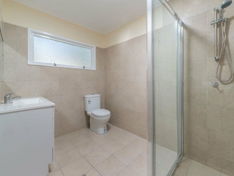 15 Mossgrove Road, Woolloongabba QLD 4102