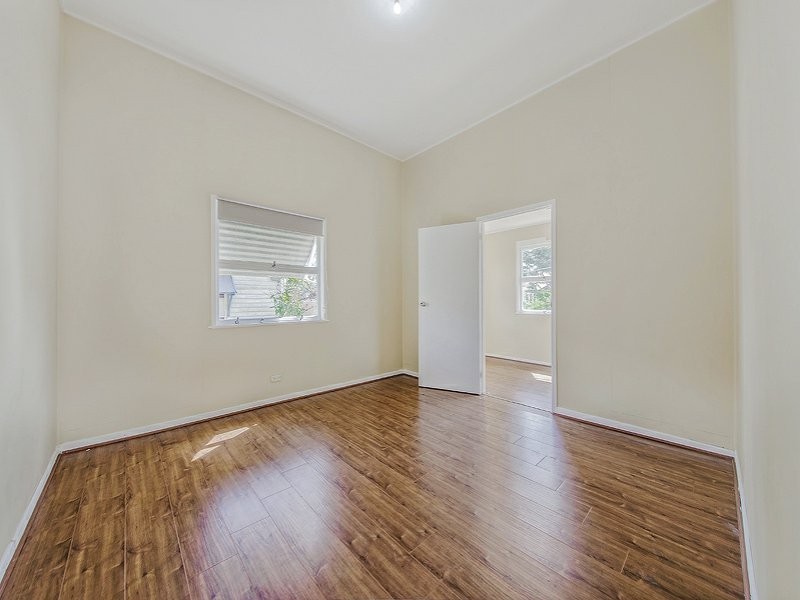 15 Mossgrove Road, Woolloongabba QLD 4102