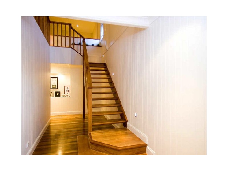 66 Fairfield Road, Fairfield QLD 4103