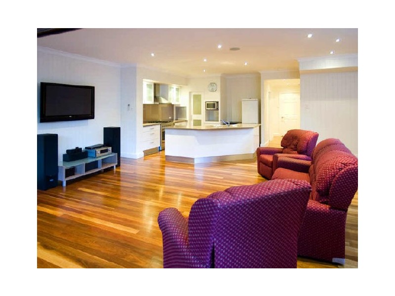 66 Fairfield Road, Fairfield QLD 4103