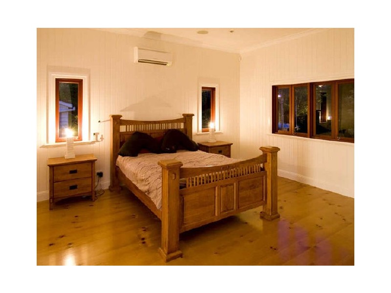 66 Fairfield Road, Fairfield QLD 4103