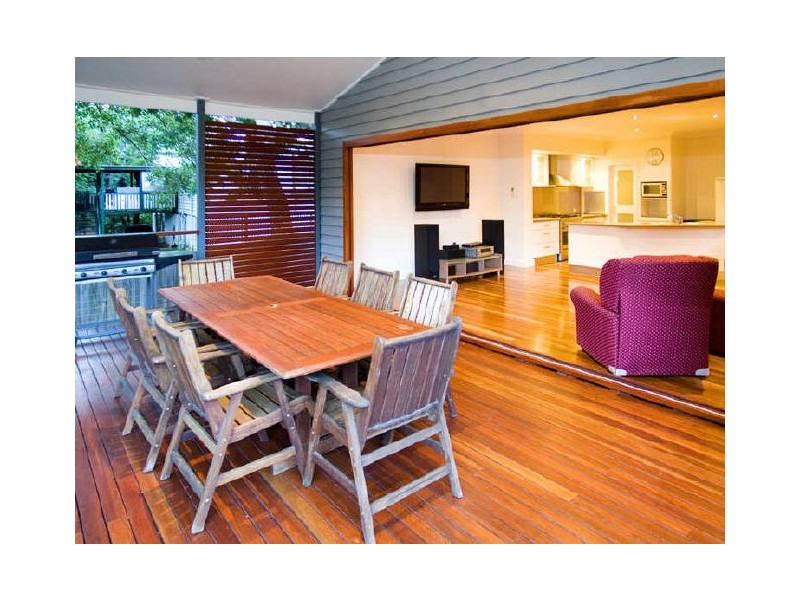 66 Fairfield Road, Fairfield QLD 4103