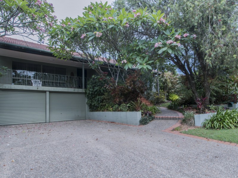 32 Ormadale Road, Yeronga QLD 4104