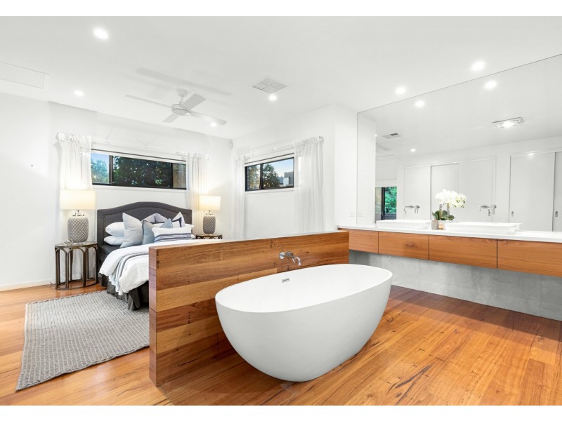 46 Ormadale Road, Yeronga QLD 4104