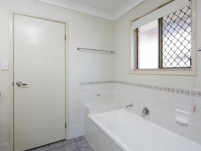 28 Manson Parade, Yeronga QLD 4104