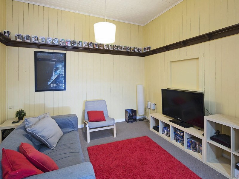 153 Annerley Road (entry via Walton St), Dutton Park QLD 4102