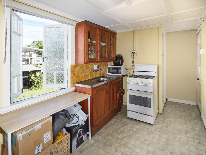 153 Annerley Road (entry via Walton St), Dutton Park QLD 4102