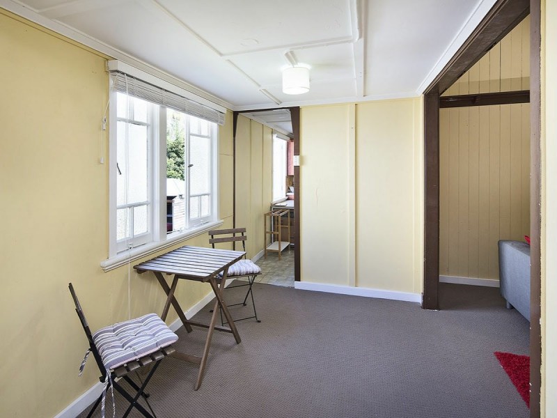 153 Annerley Road (entry via Walton St), Dutton Park QLD 4102