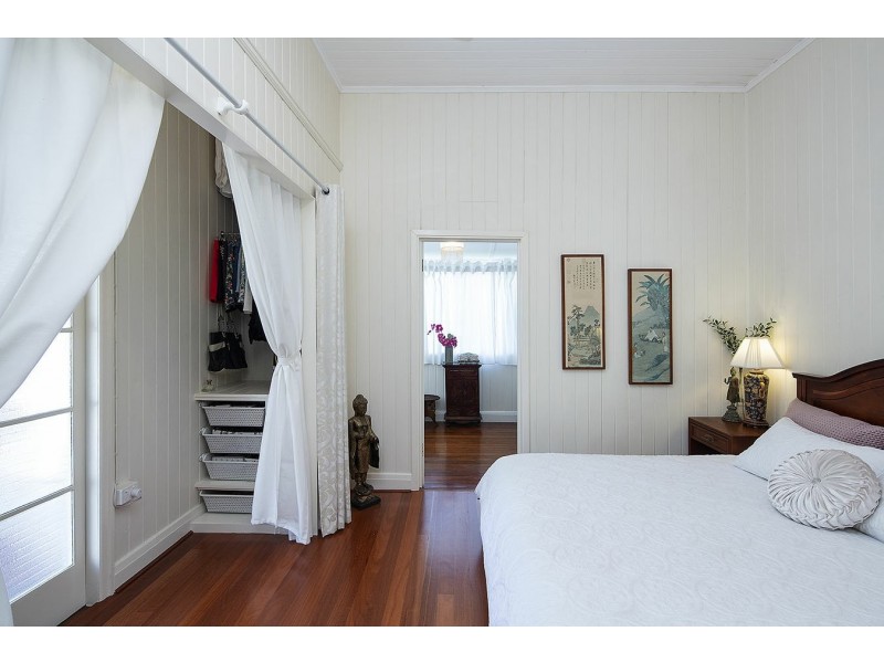 45 Livingstone Street, Yeerongpilly QLD 4105