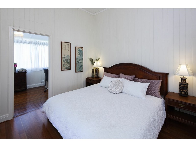 45 Livingstone Street, Yeerongpilly QLD 4105