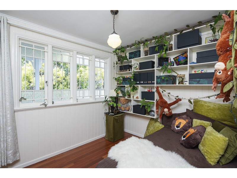 45 Livingstone Street, Yeerongpilly QLD 4105