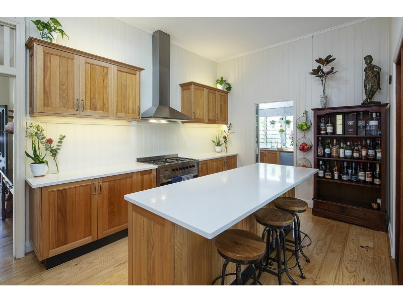 45 Livingstone Street, Yeerongpilly QLD 4105