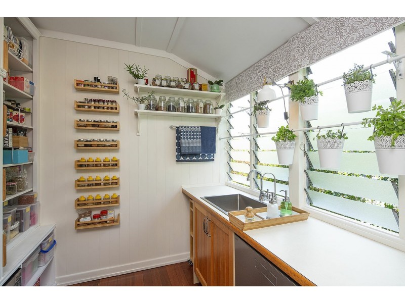 45 Livingstone Street, Yeerongpilly QLD 4105