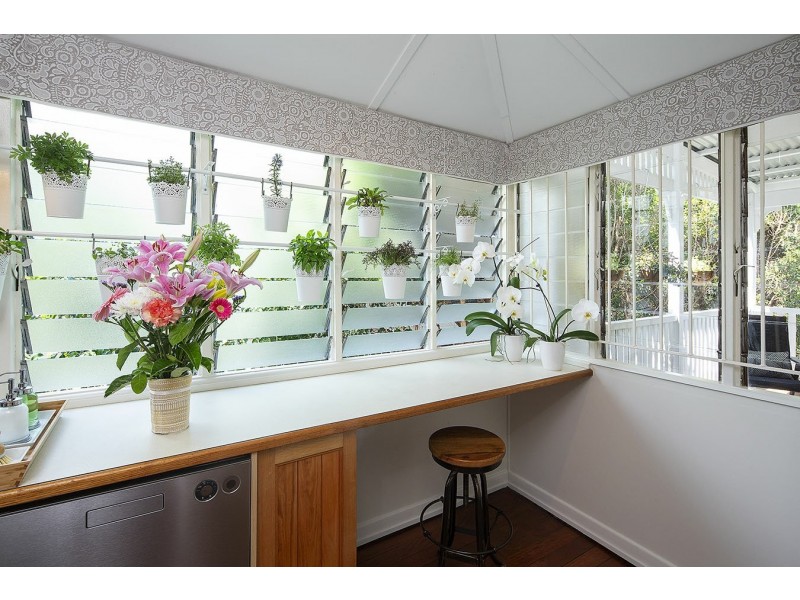 45 Livingstone Street, Yeerongpilly QLD 4105