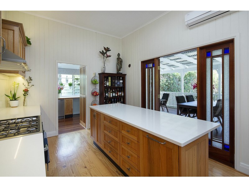 45 Livingstone Street, Yeerongpilly QLD 4105