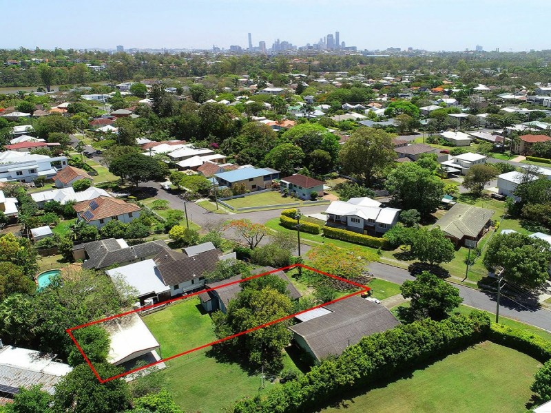 39 Orari Road, Yeronga QLD 4104