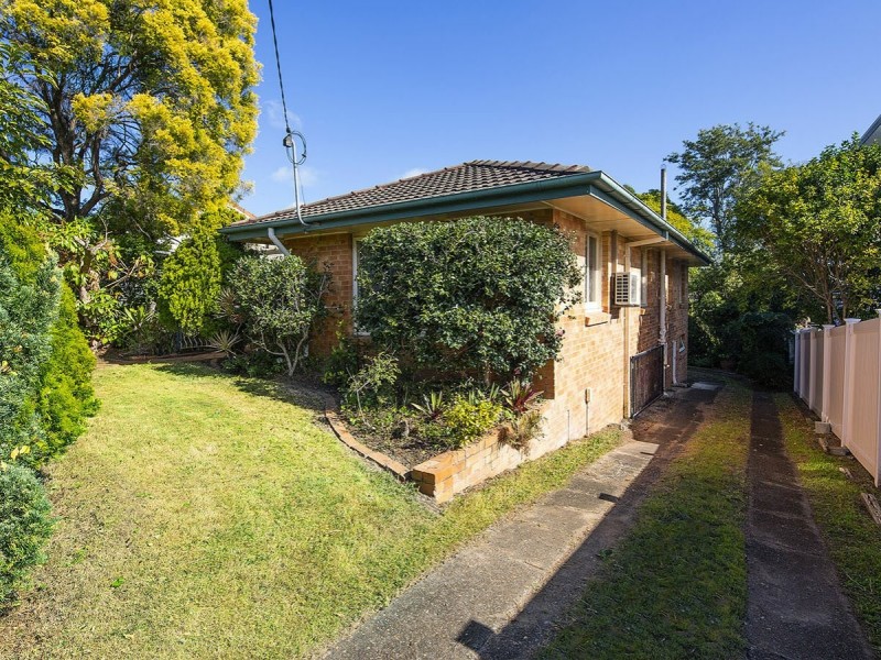 37 Osterley Road, Yeronga QLD 4104