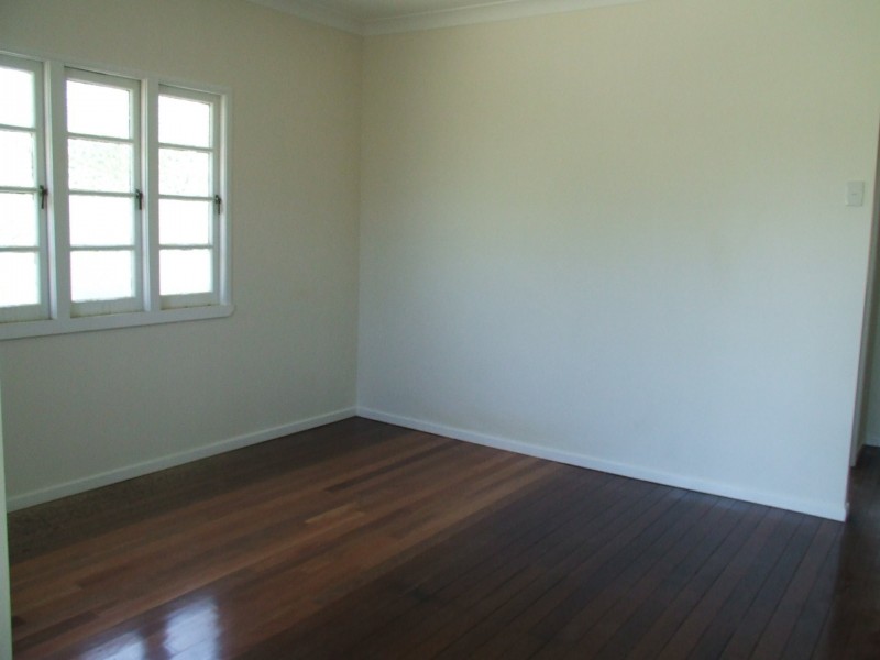 24 Darnley Street, Rocklea QLD 4106