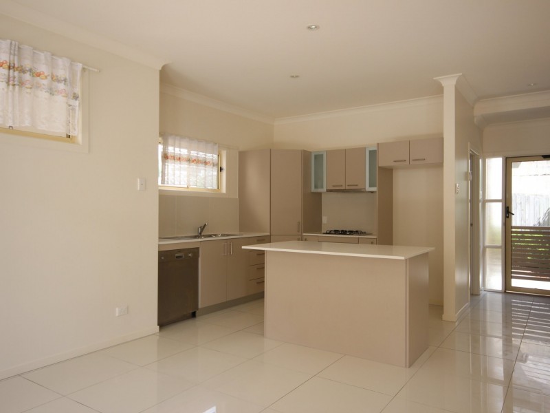 2/57 Vallely Street, Annerley QLD 4103