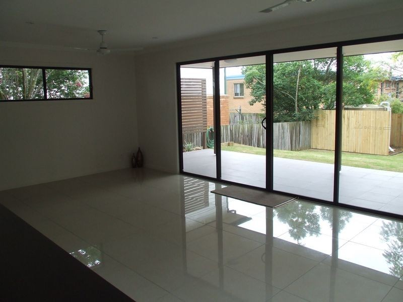 54 Chaucer Street, Moorooka QLD 4105