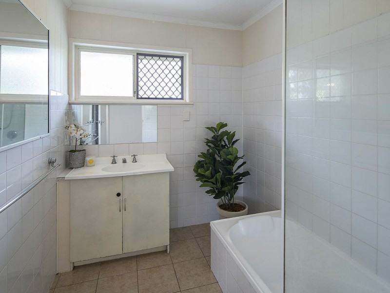 55 Ormonde Road, Yeronga QLD 4104