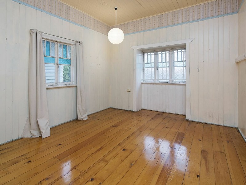 16 Ashby Street, Fairfield QLD 4103